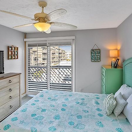 Two Bedroom Steps From The Beach! Shore Dr! Миртъл Бийч Екстериор снимка