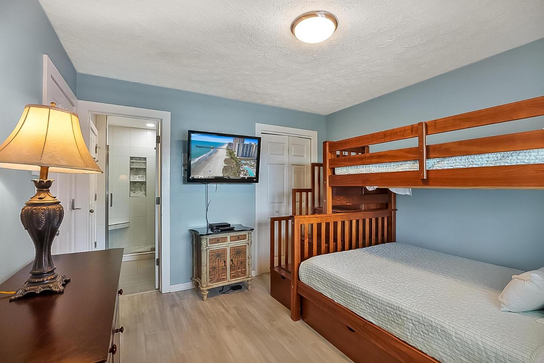 Two Bedroom Steps From The Beach! Shore Dr! Миртъл Бийч Екстериор снимка