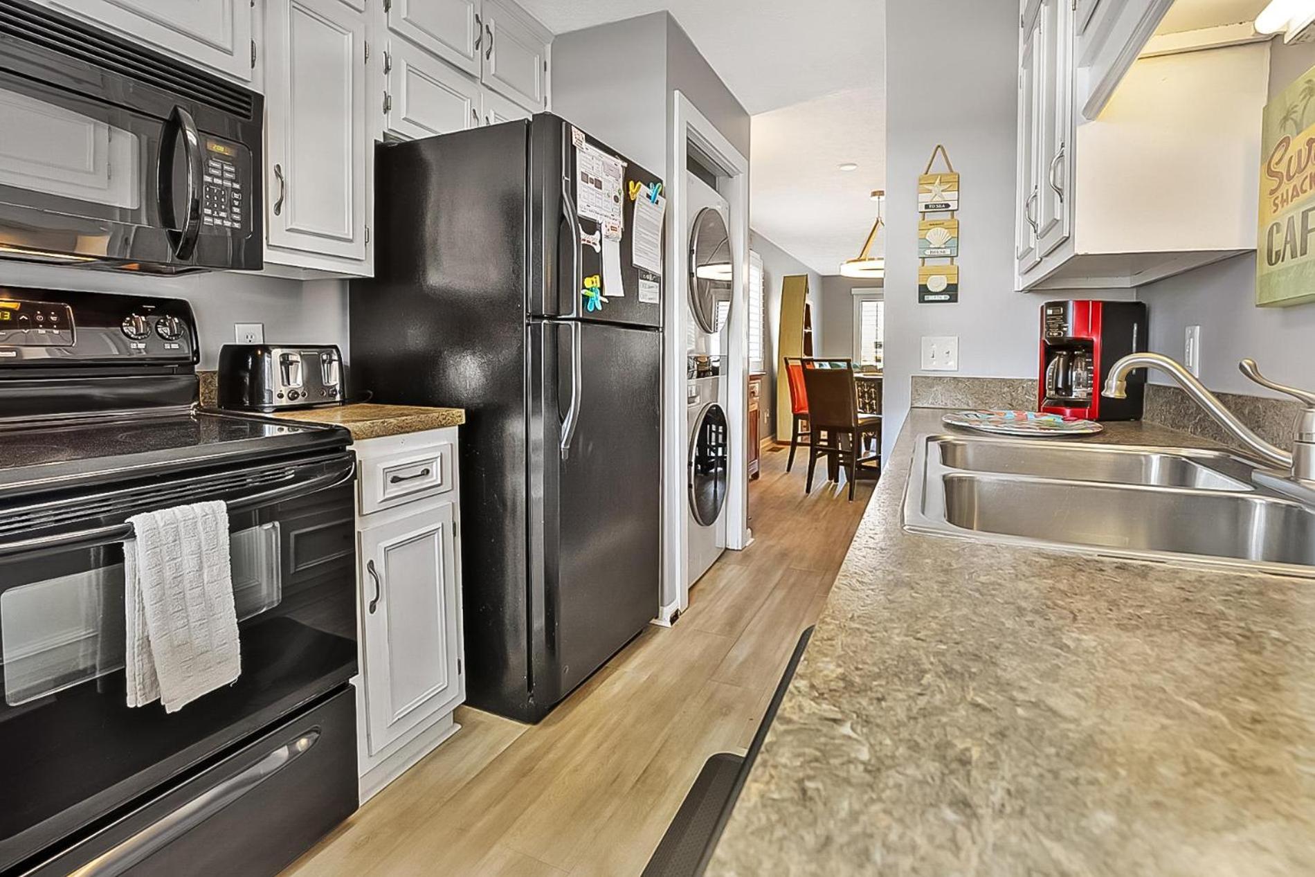 Two Bedroom Steps From The Beach! Shore Dr! Миртъл Бийч Екстериор снимка