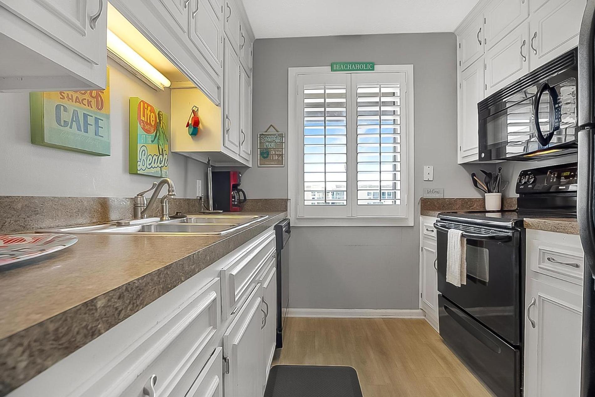 Two Bedroom Steps From The Beach! Shore Dr! Миртъл Бийч Екстериор снимка